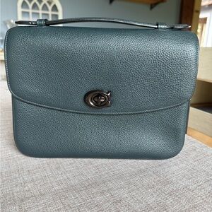 Coach Classic Cassie Pebbled Leather PINE GREEN ❤️

Hard to find color!
